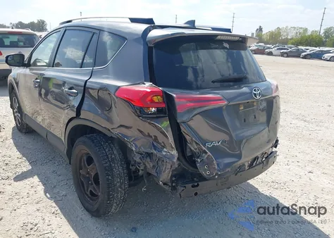 2016 Toyota Rav4 Le z USA, uszkodzony, nr VIN JTMZFREV8GJ078965